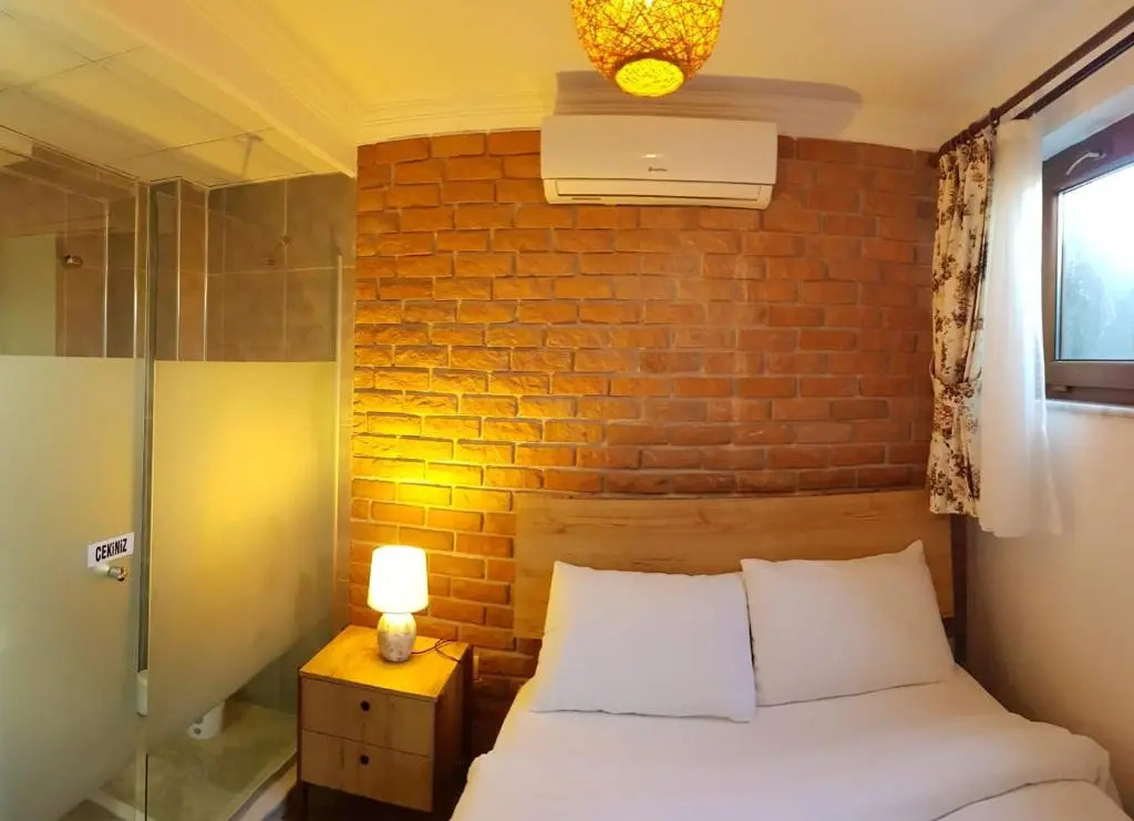 Adayel Otel & Bağ Evi
