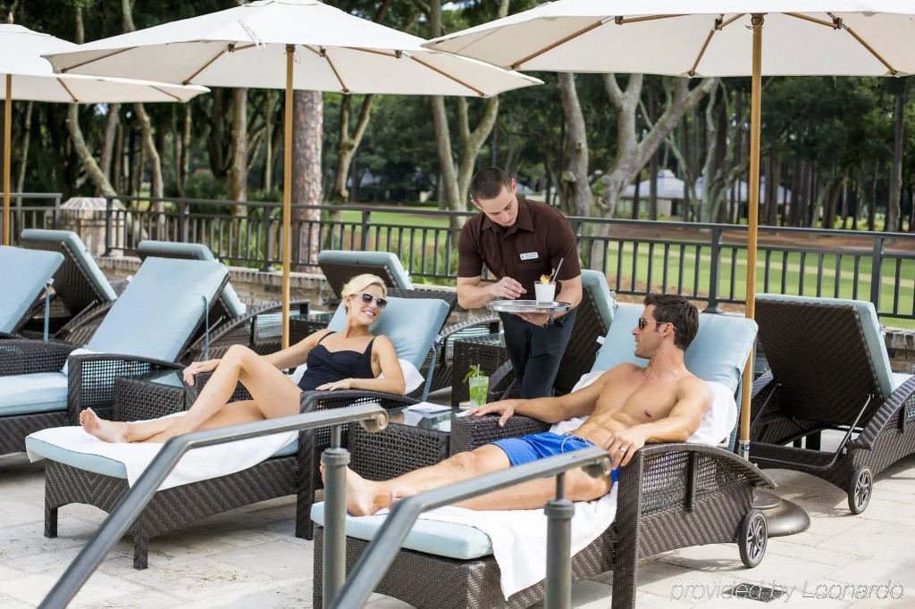 Inn and Club at Harbour Town