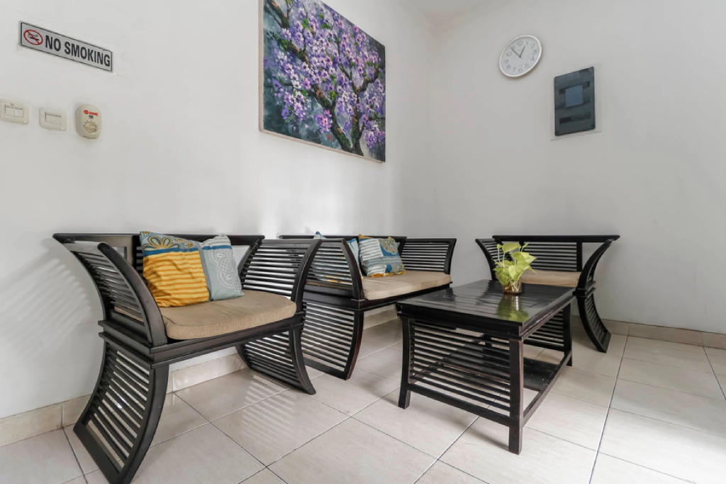 RedDoorz Plus near Trisakti University