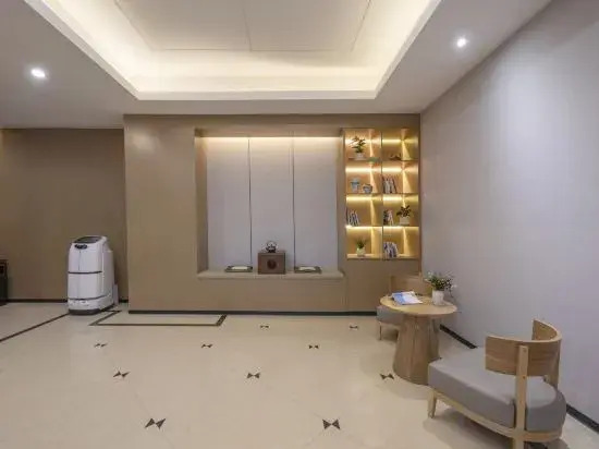 HuaJiYaShe Hotel Huzhou Zhili Childrens Clothing City