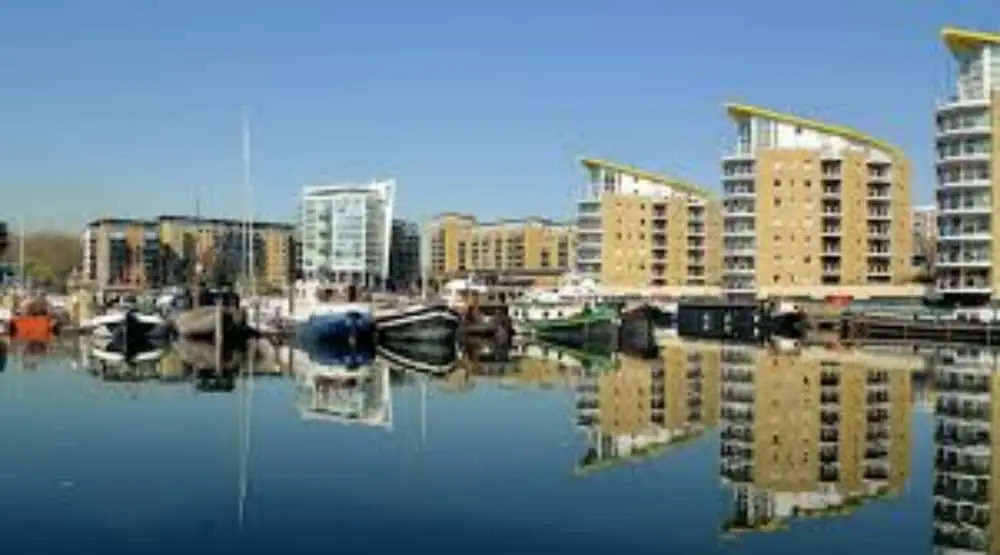 Stunning 2 Bedroom Property near Limehouse