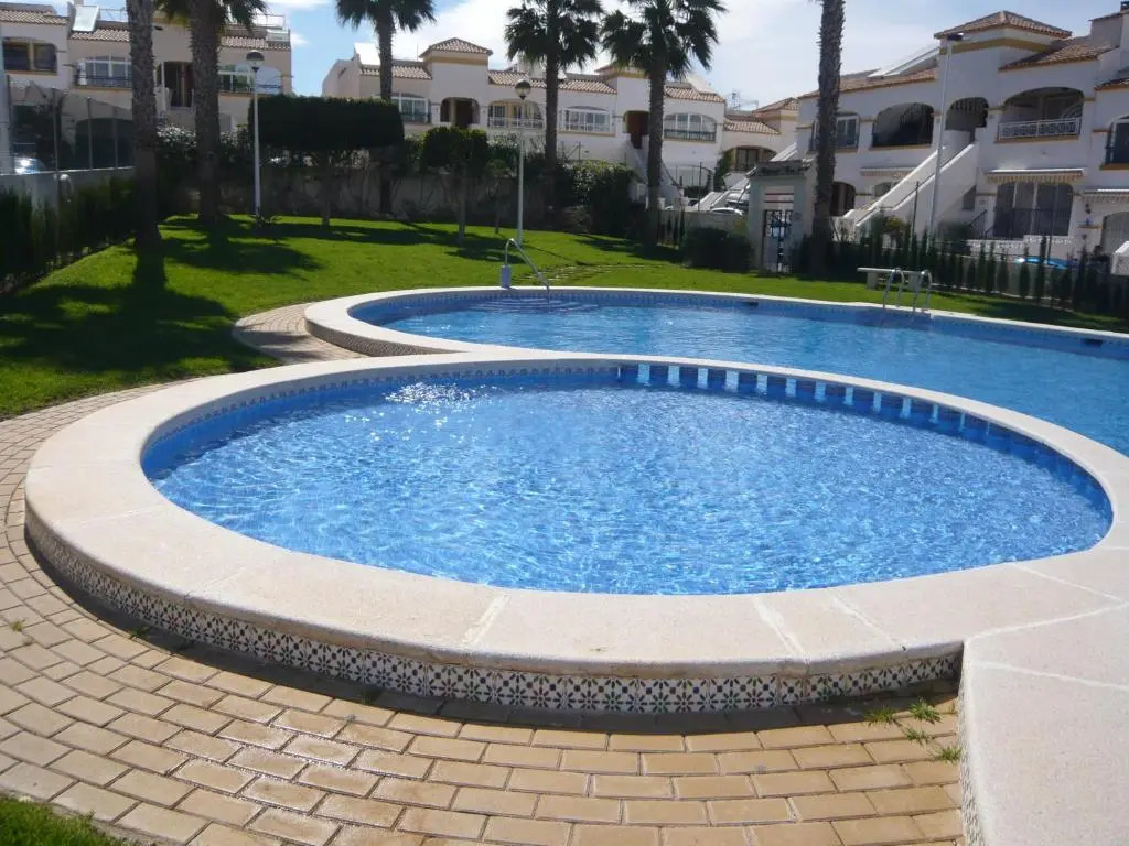 Alhambra Apartments