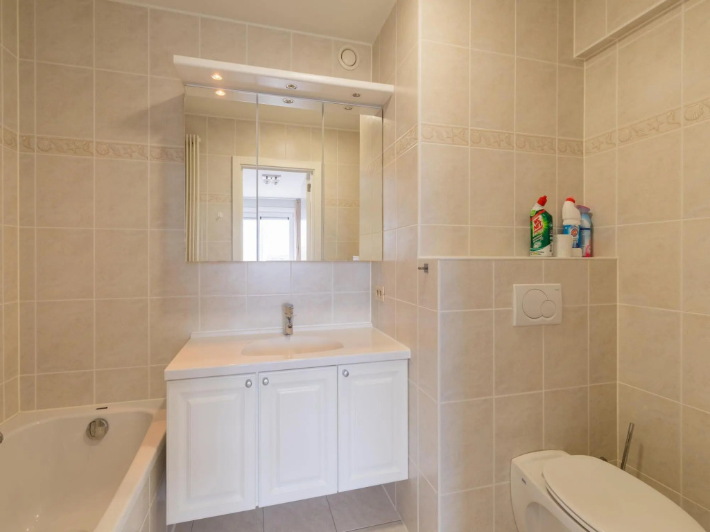 Nice apartment in Blankenberge with terrace