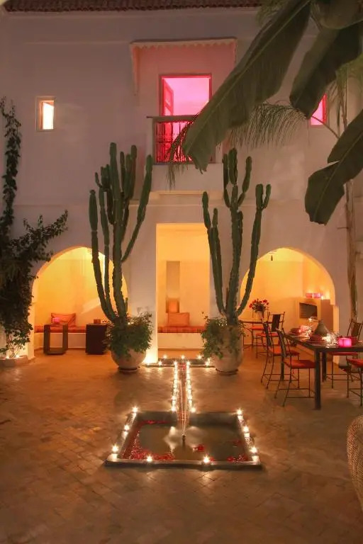 Riad O2