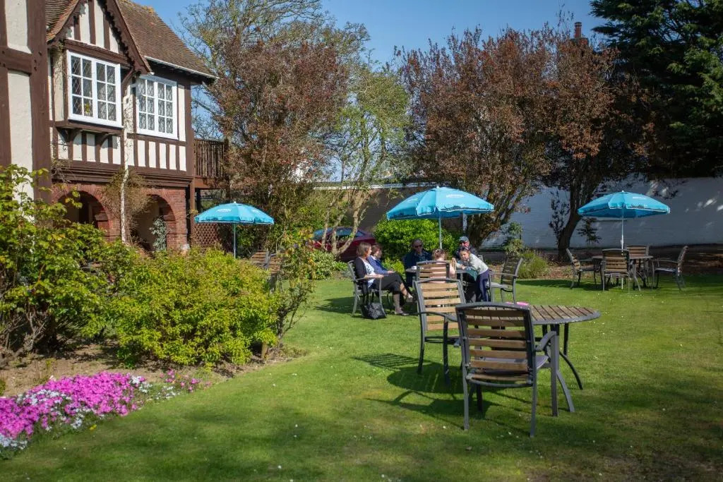 Sea Marge Hotel