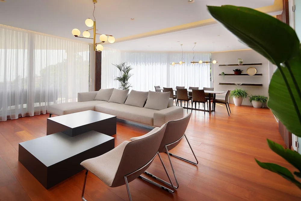 Premium Penthouse with Swimming Pool