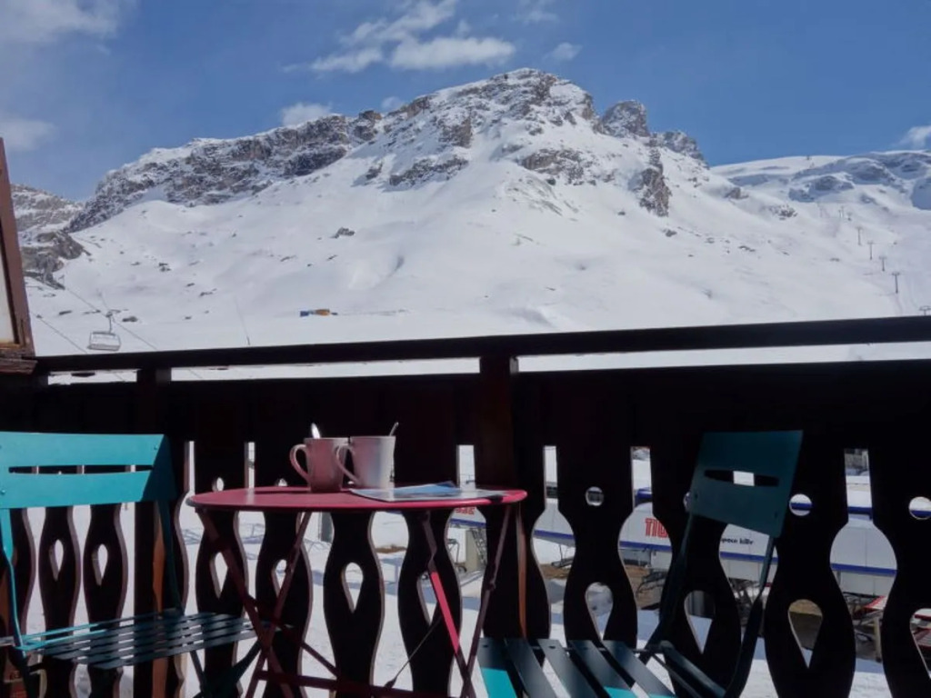 Rond Point des Pistes 13669