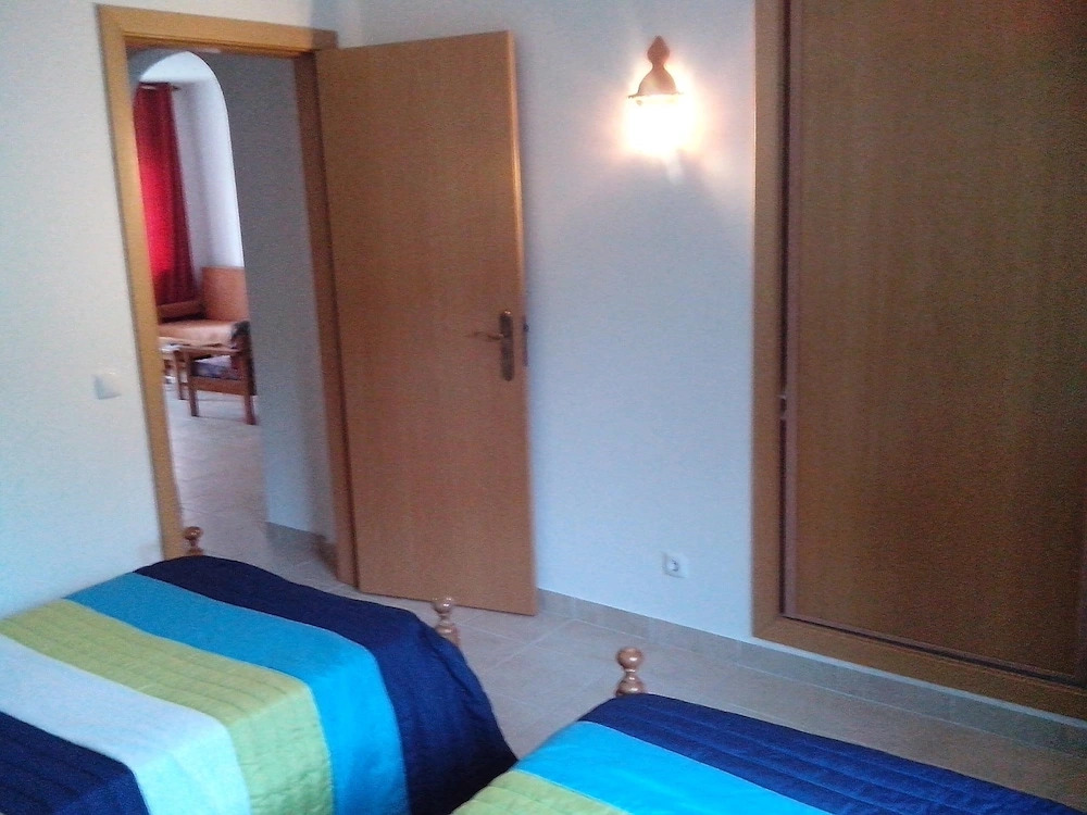 Albufeira 2 Bedroom Apartment 5 min From Falesia Beach and Close to Center! B