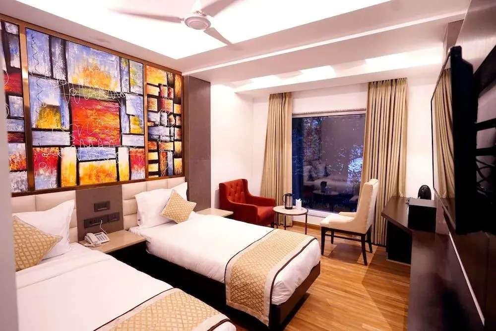 Hotel City Pride