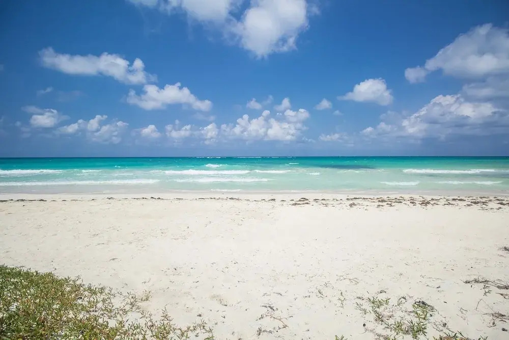 Island Breeze Beach Villa