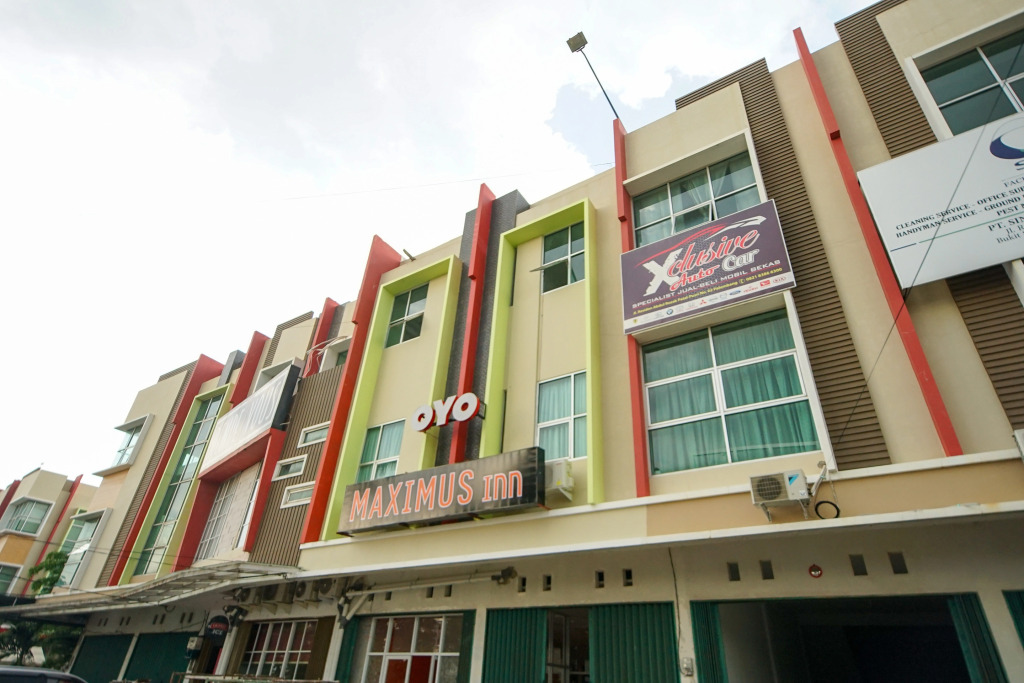 OYO 251 The Maximus Inn Hotel