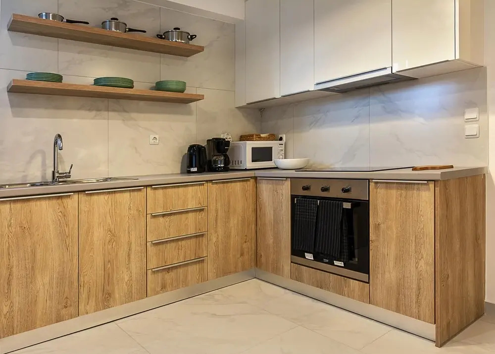 Elegant, spacious & minimalist aptm w/balcony