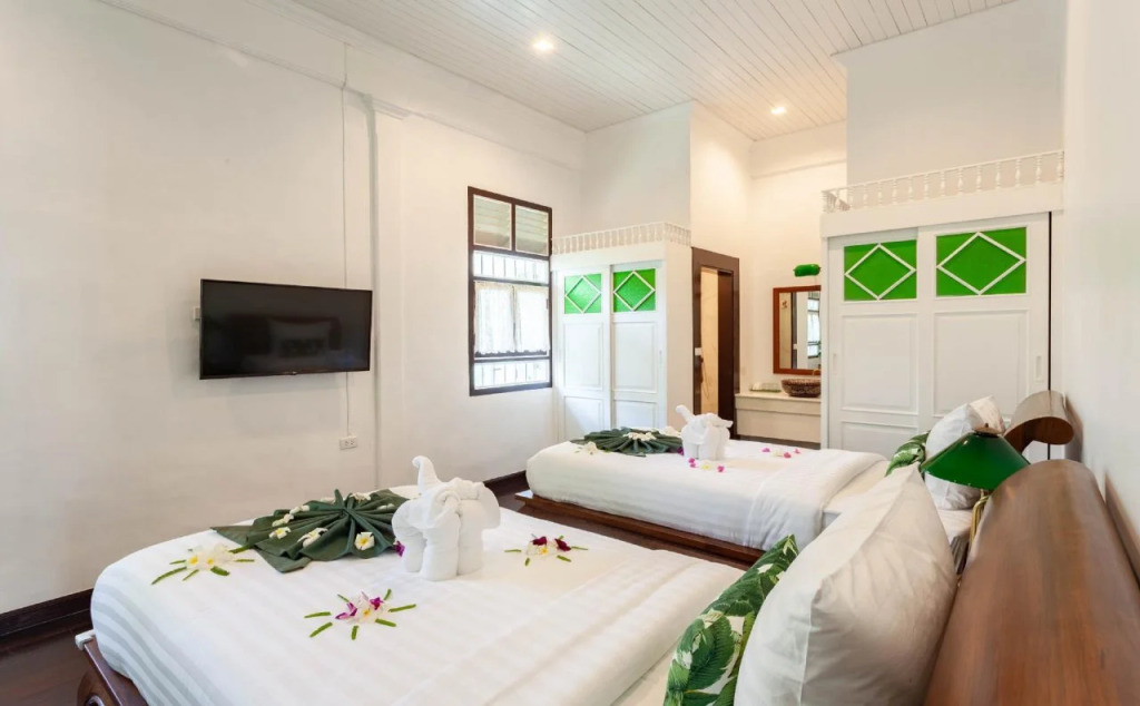 Sound Gallery House Phuket Town