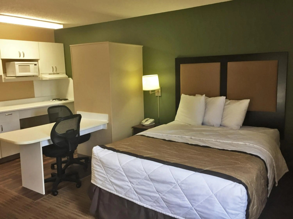 Studio 6 Extended Stay Rochester Greece NY