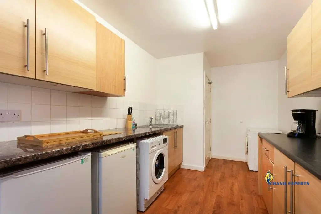 Gabriella Aprt, 3 Bedroom, Parking, City Centre