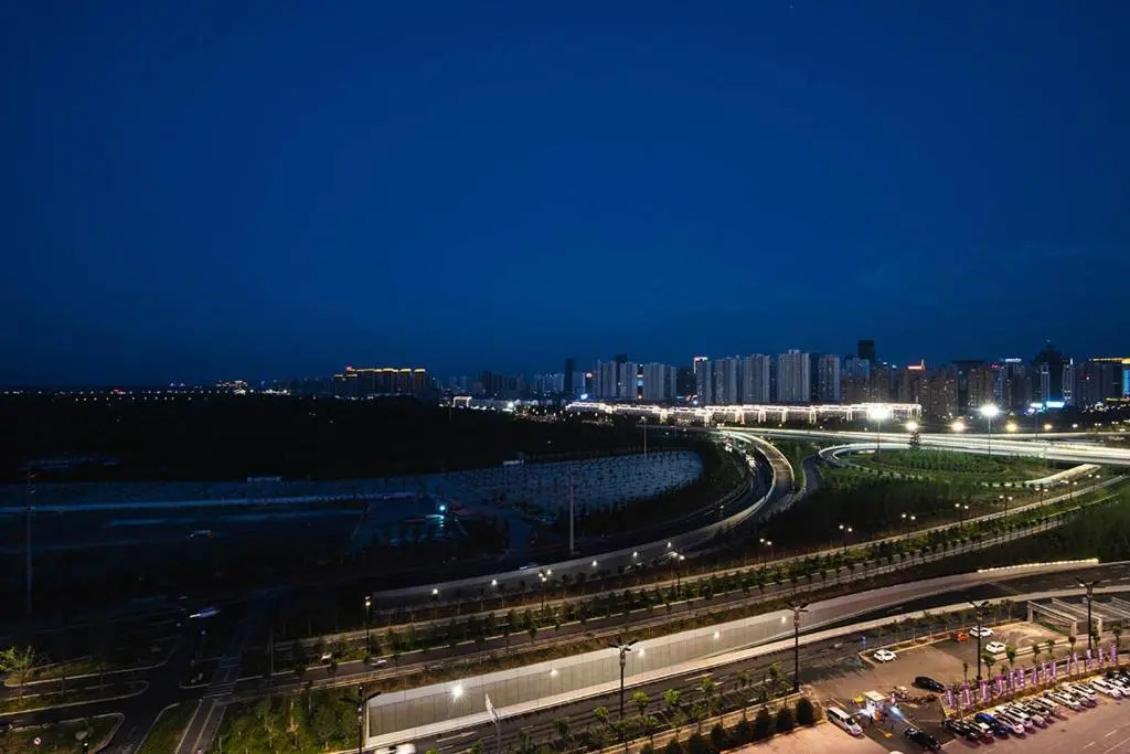 Henan Luoyang·Dingding Gate Ruins Museum· Locals Apartment 00153860