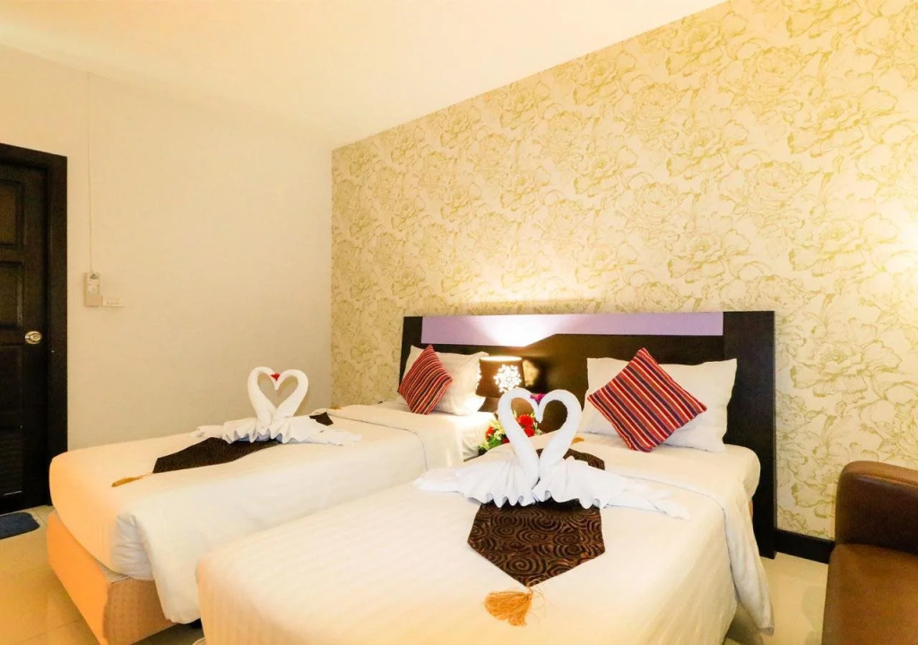 G2 Hotel Group