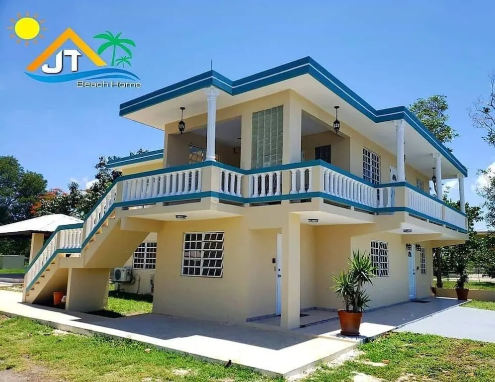 Jt Beach Home - House Upstairs Boquern