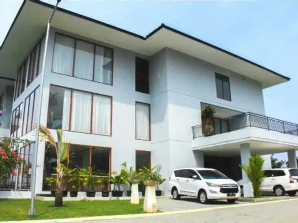 Nava Magnolia Hotel
