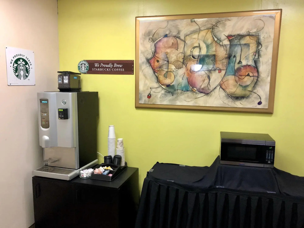 Edison Hotel