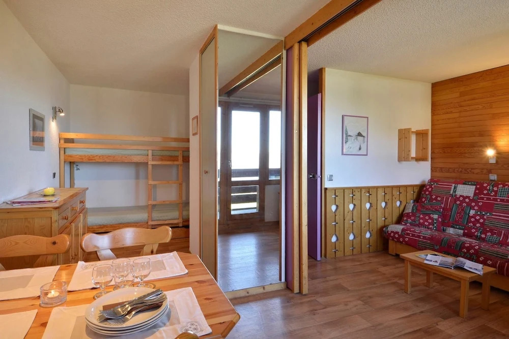 Belle Plagne Studio on the Resort Center for 4 People of 28 mÂ² Be640