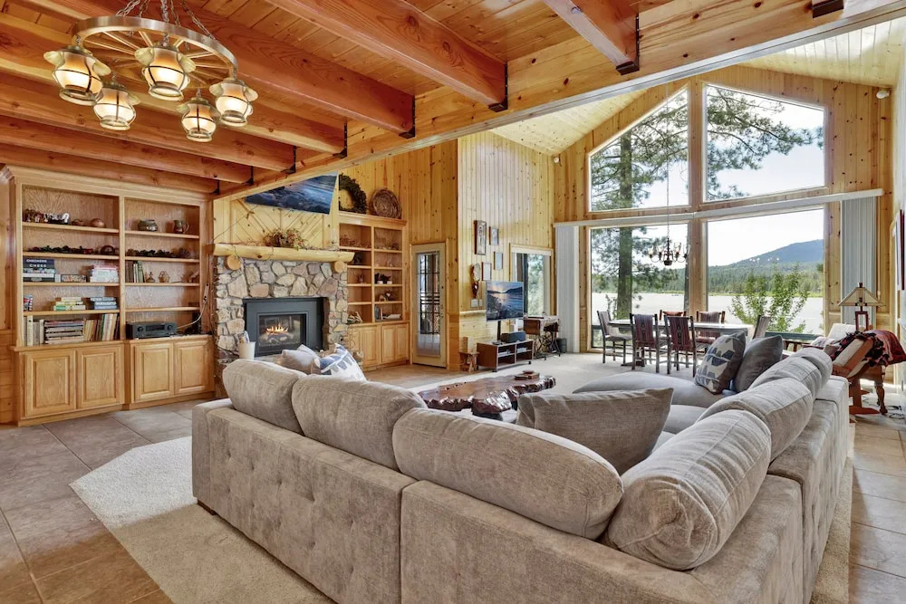 Eagle Point Lake House #2471