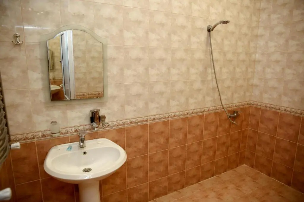 Badamdar Hotel