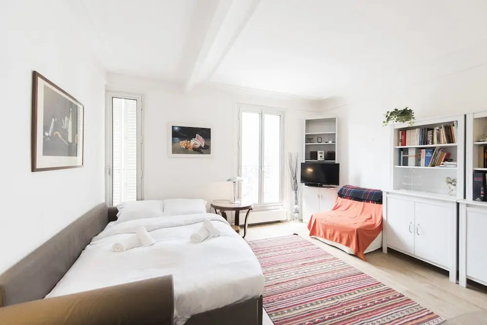 Contemporary in Balard