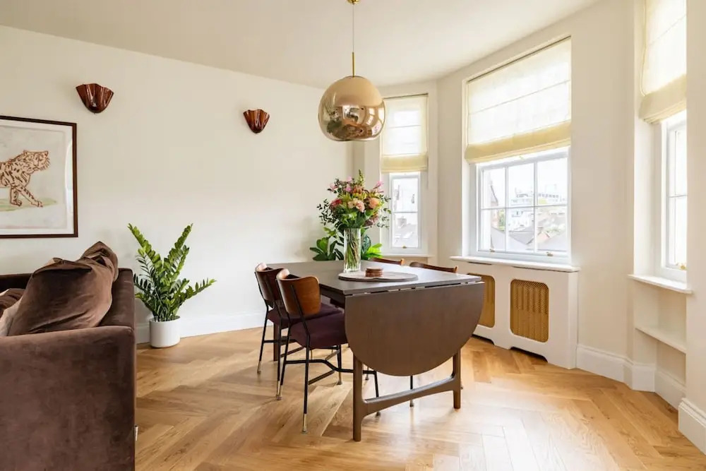The Queensway 1 Bedroom Apartment