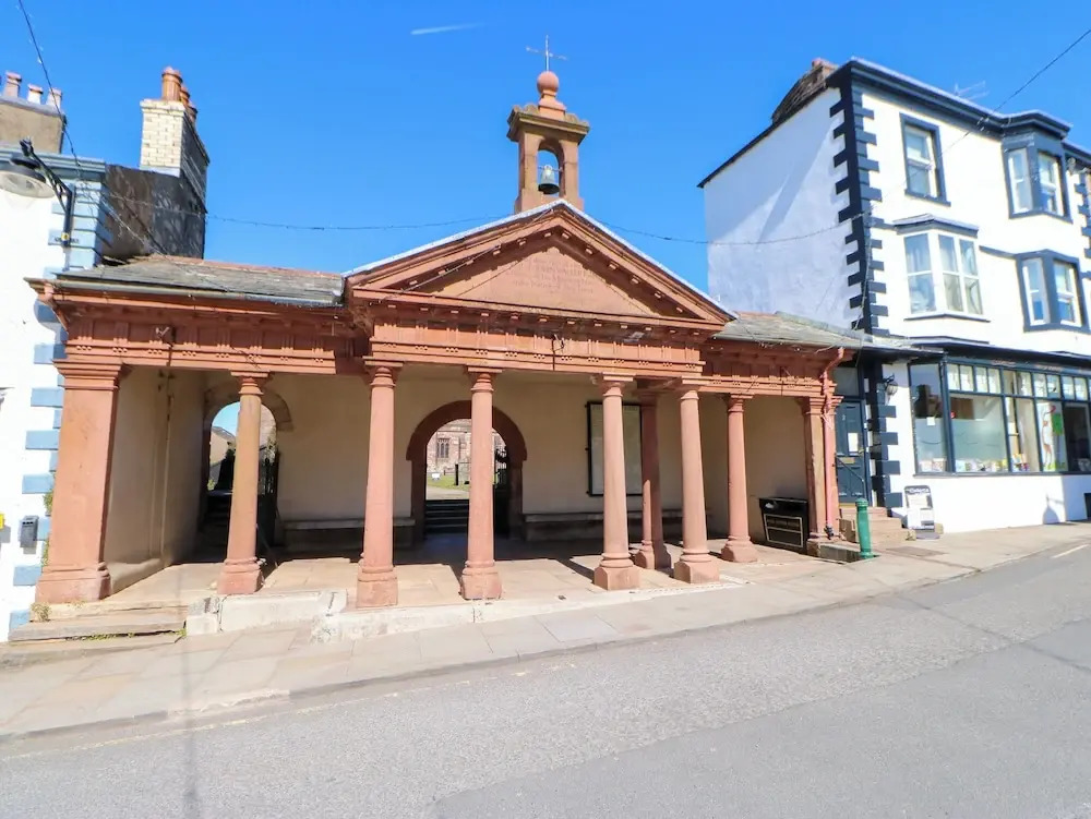 2 Eden Lodge