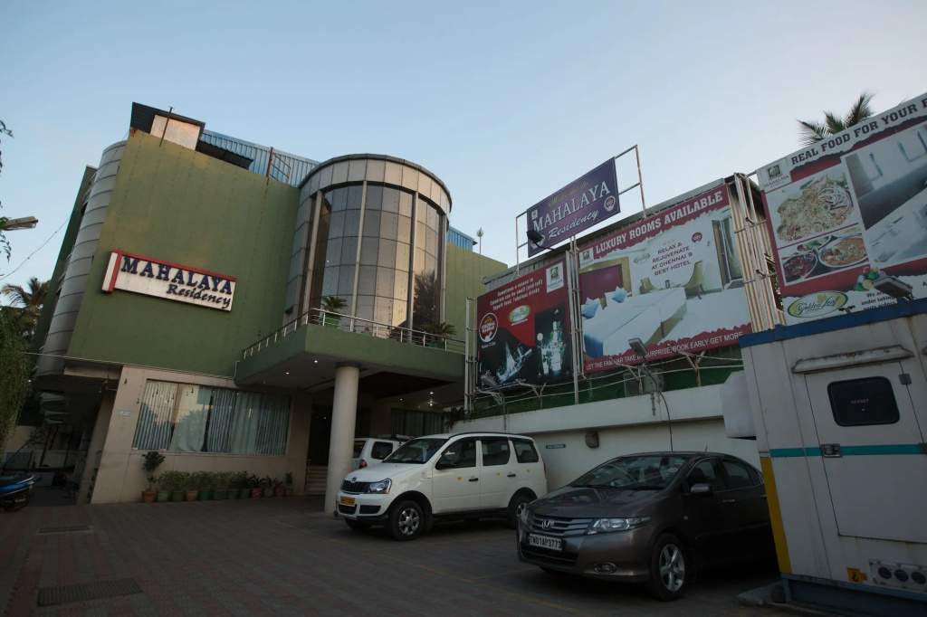 FabHotel Prime Mahalaya Residency