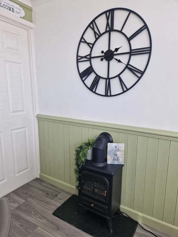 Chalet Ty Lilli Wen -Sleep 6- Pet friendly