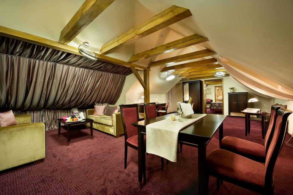 EA Embassy Prague Hotel