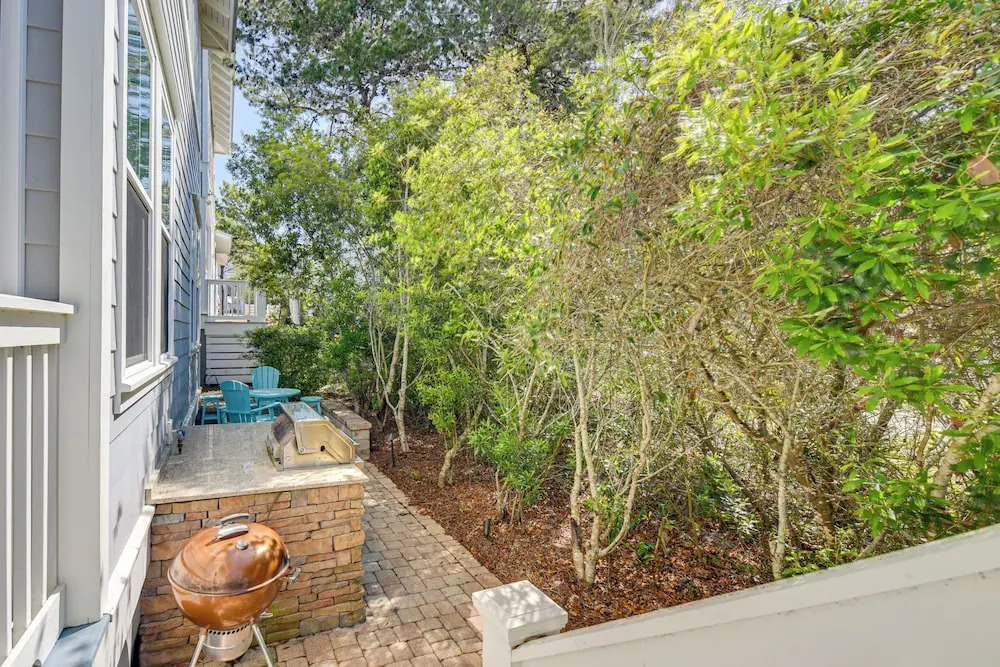 1 Mi to Blue Mtn Beach! 30A Getaway w/ Golf Cart