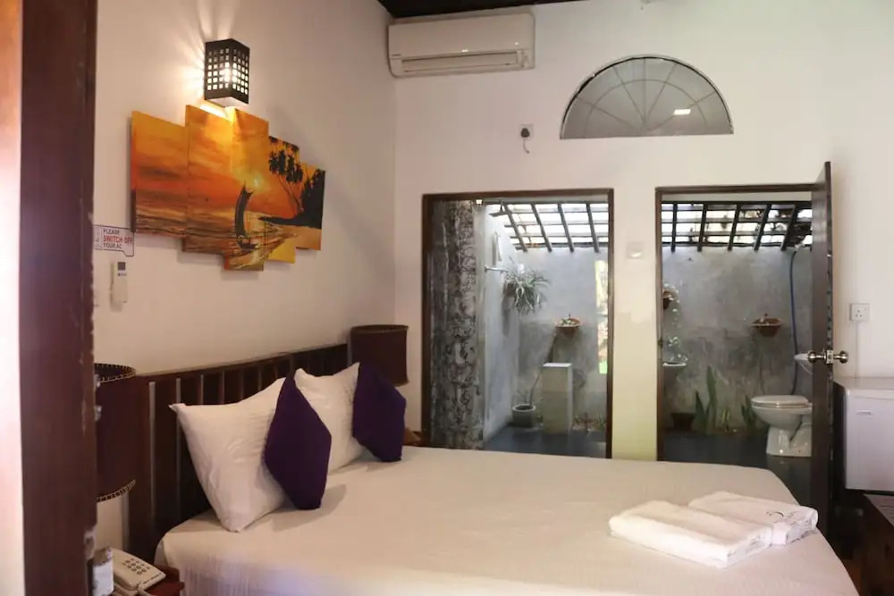 C & I Beach Hotel