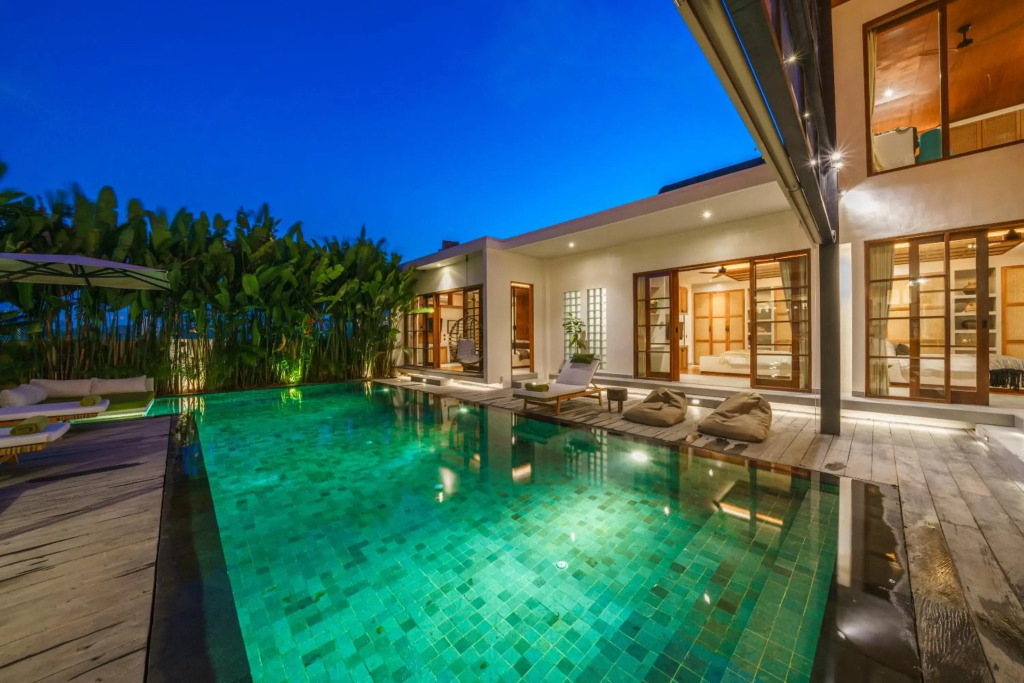 Villa Mango Bliss - Amazing 4-bdr Villa in Berawa ! PERFECT LOCATION