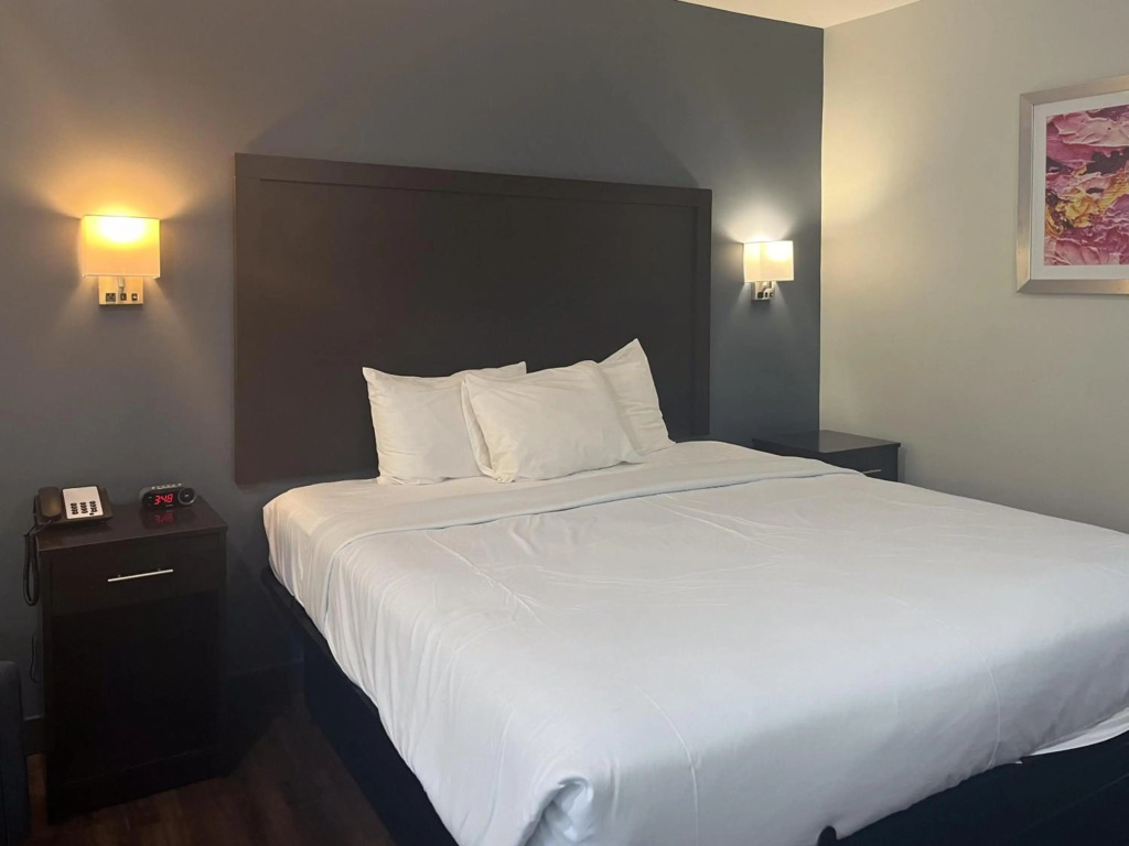 Studio 6 Extended Stay Huntsville, AL - US Space & Rocket Center