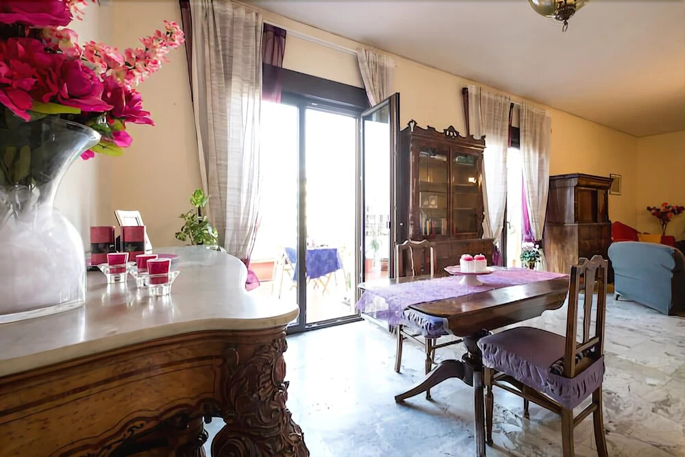 Zisa Flat with Terrace