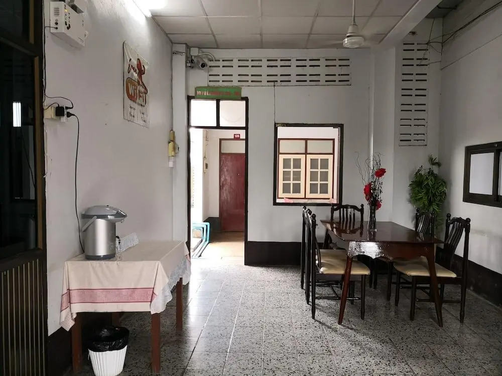 Phiboonkit Hotel