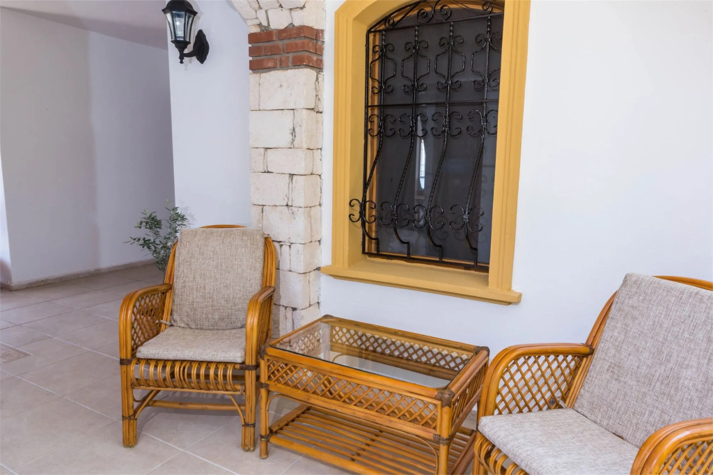 Hadrian Hotel