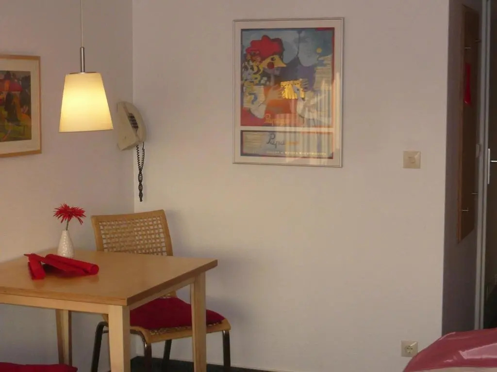 Joe's Apartments
