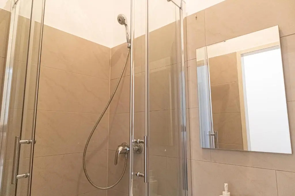 Peaceful 1BR Apt. near Metro Station Längenfeldg.