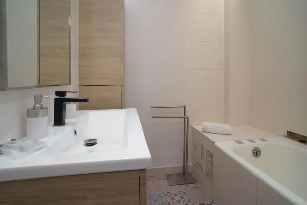 Superbe Appartement de 3 pièces rénové avec Vue Mer