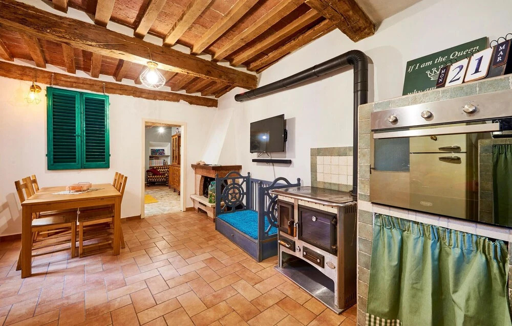Awesome Apartment in Sarteano With Wifi and 3 Bedrooms