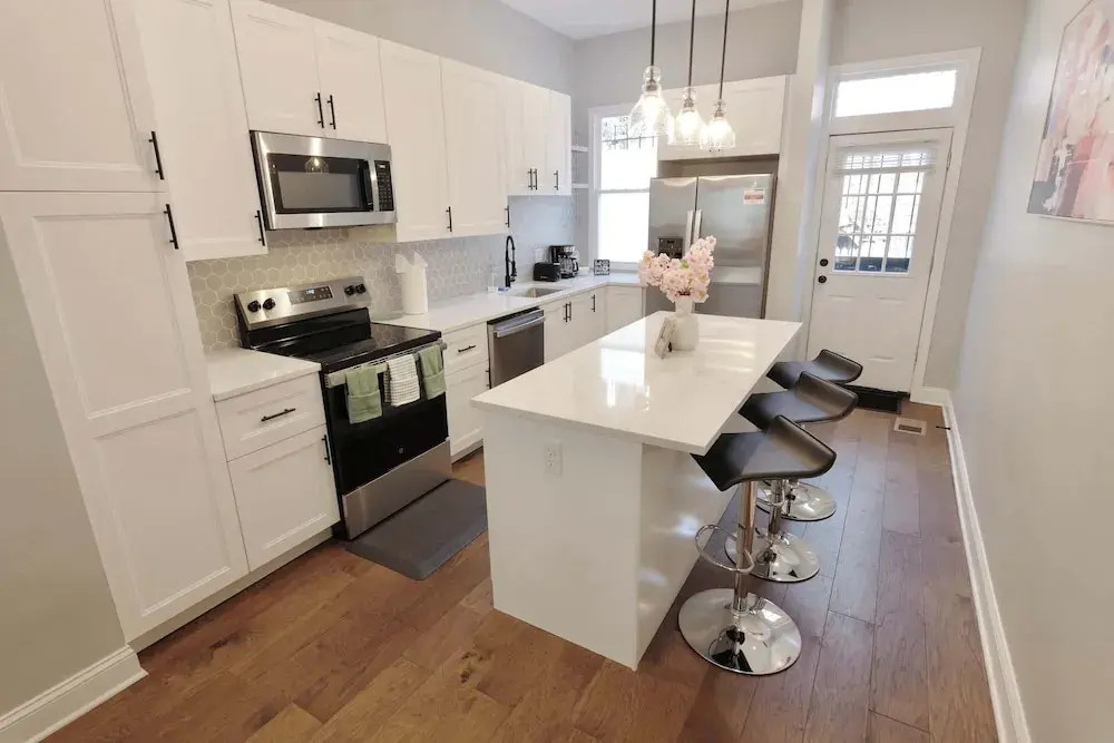 Serene Settler Capitol Hill - 4 Bedroom