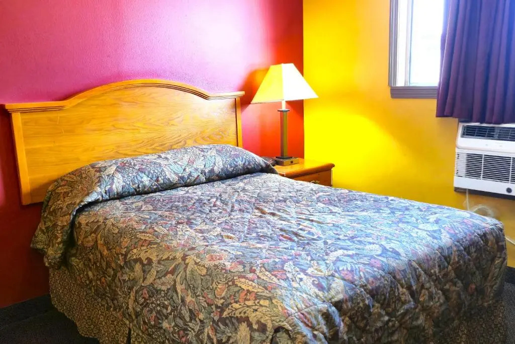 Relax Inn by OYO Sulphur Hwy 90