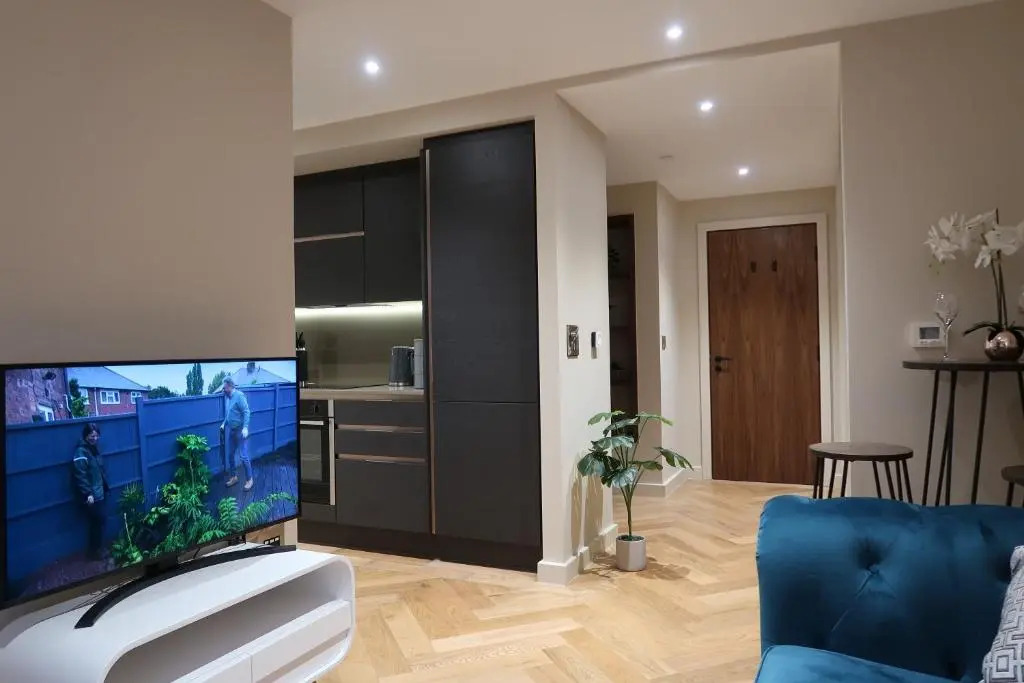 City Centre Luxury studio apartment suite with garden view