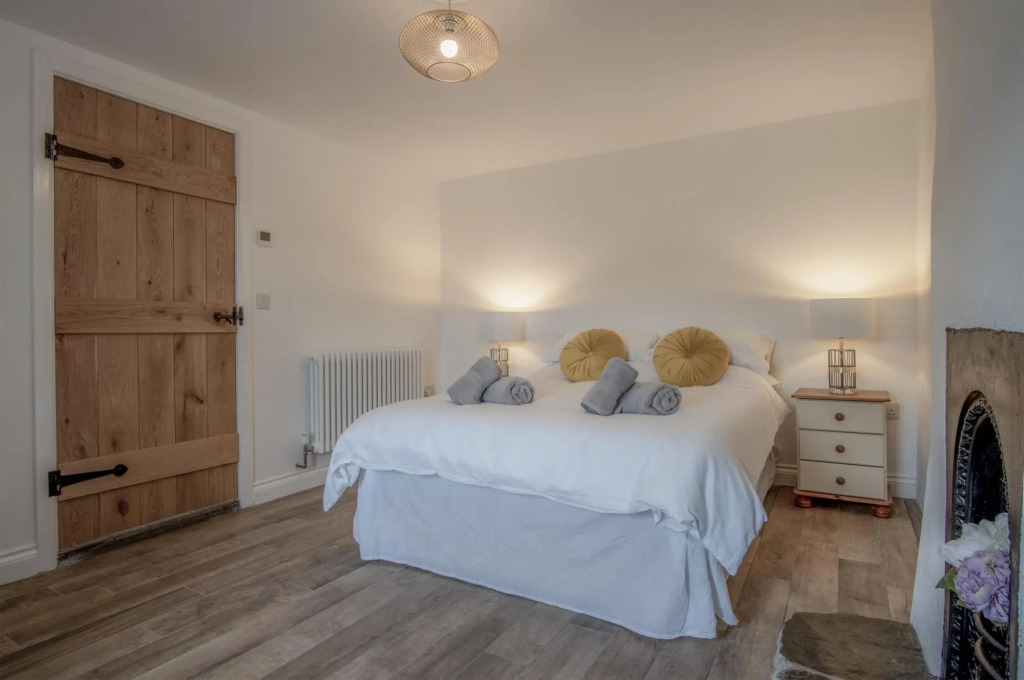 Brook Cottage - 7 Bedroom Cottage - Dale