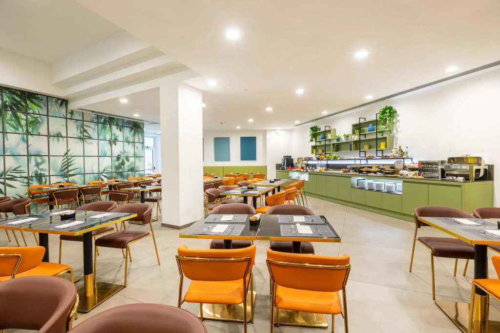Отель iH Hotels Milano Centrale