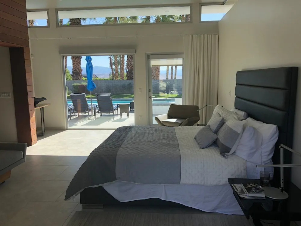Villa Annika - Beautiful Villa with Large Pool and Spa